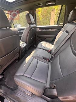 کادیلاک XT6